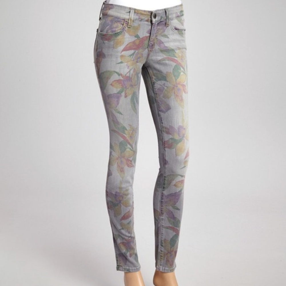 Level 99 Flora Print Jeans Crop Stretch